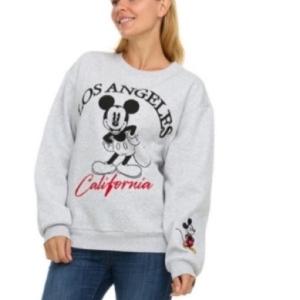 Disney women’s sweatshirts  size medium mickey grey color 
Sweatshirtsss